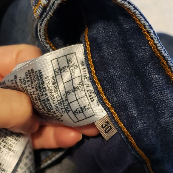 Guess jeans 👖 - Picture 6 of 6